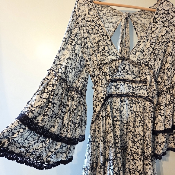 Free People Black Cream Kristall Mini Tiered Backless Dress Size S Boho peasant - Picture 6 of 12